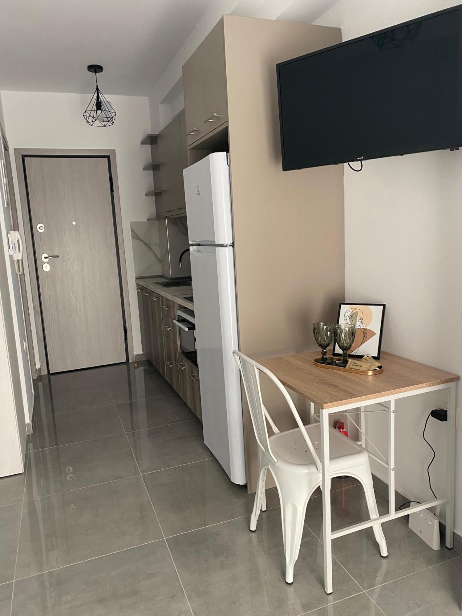 Kinfeels' Apt Larissa Exterior foto